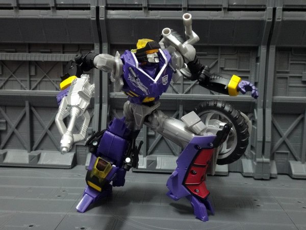 Maiden Japan Junkticon Blasters   New Images Show Armed Up Action Figures  (20 of 32)